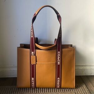 Coach- Large Smith Tote bag